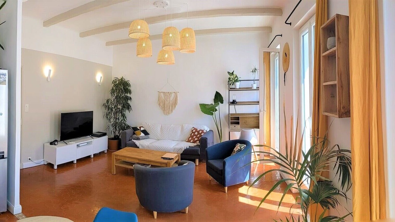 Photo of Livingroom in Saint-Lazare