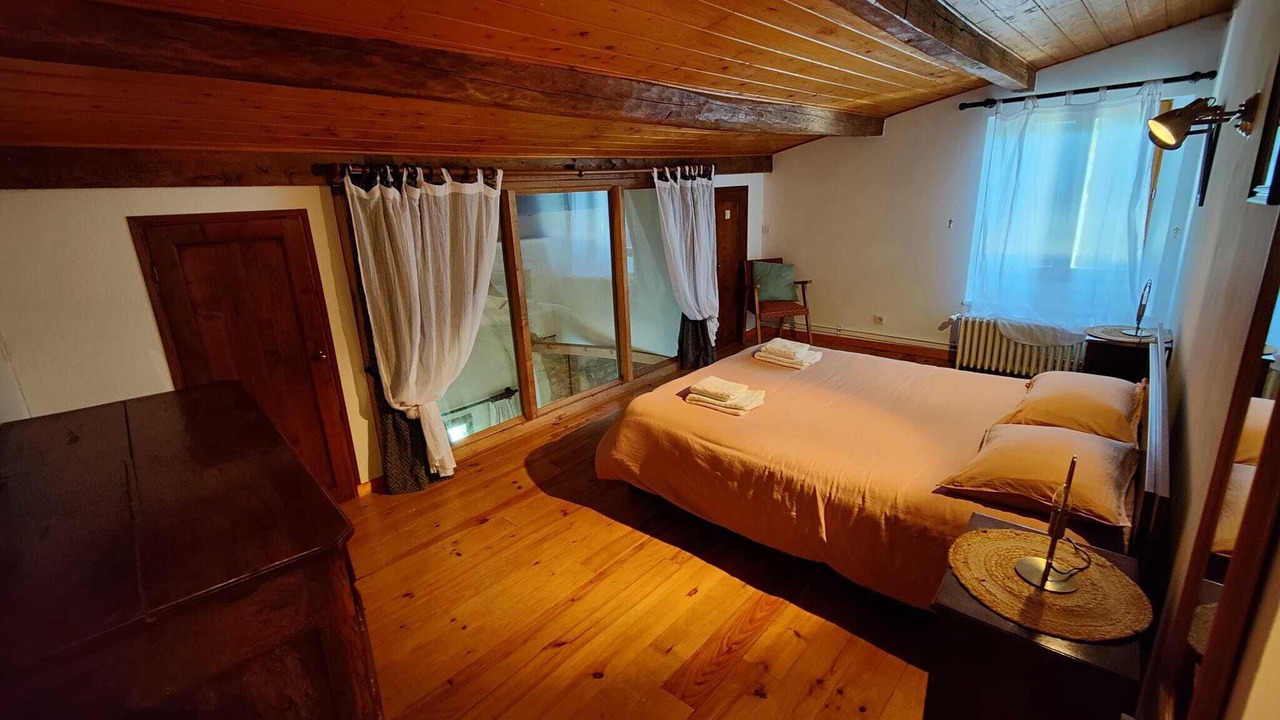 Photo of Bedroom in Annepont