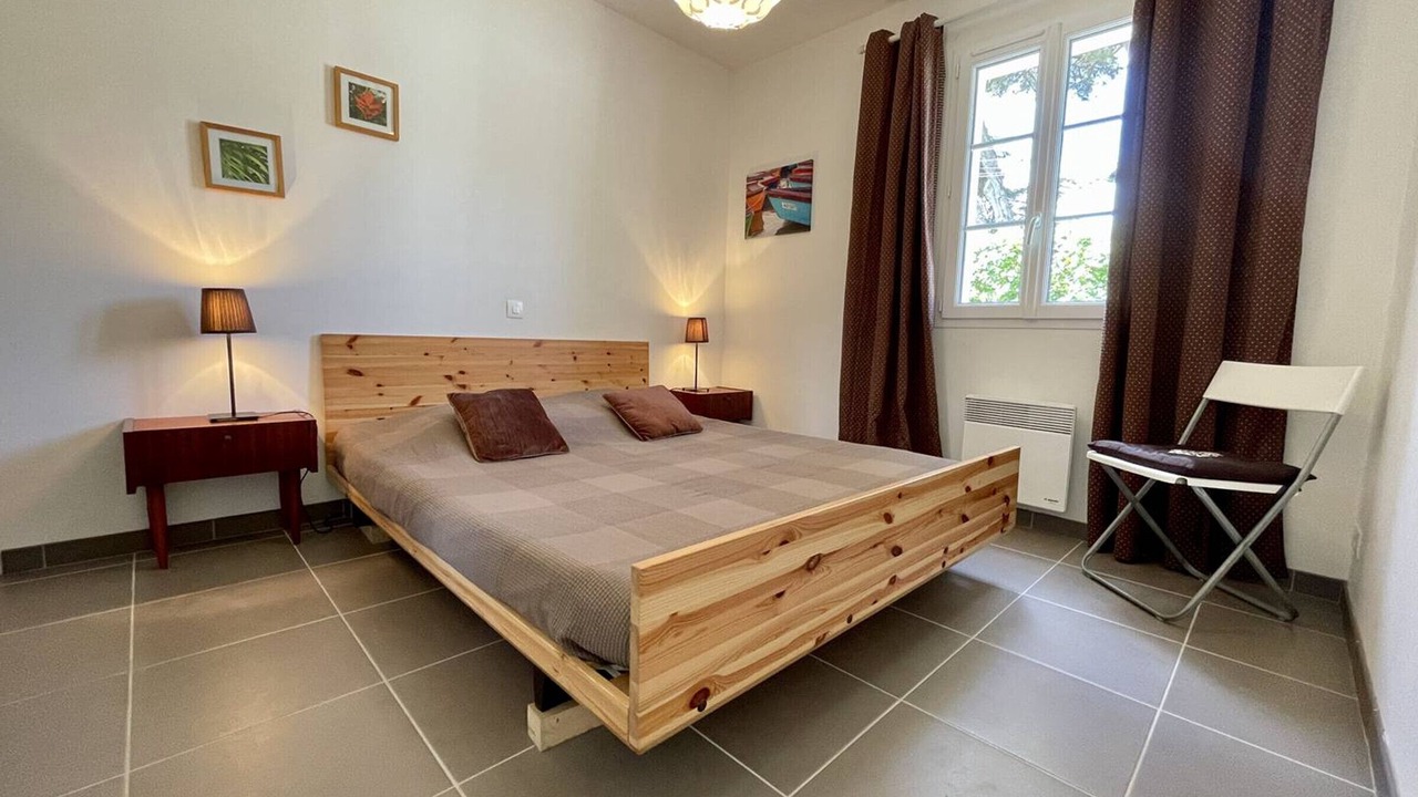 Photo of Bedroom in Domino