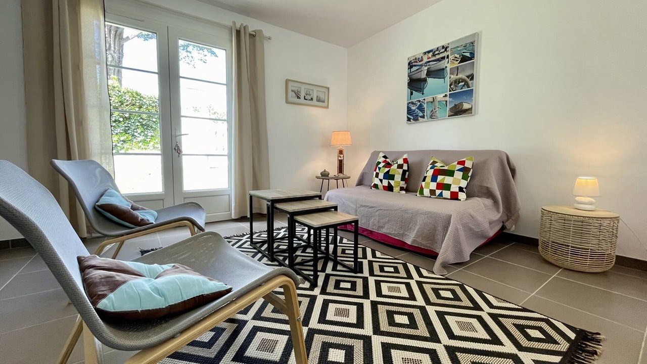 Photo of Livingroom in Domino