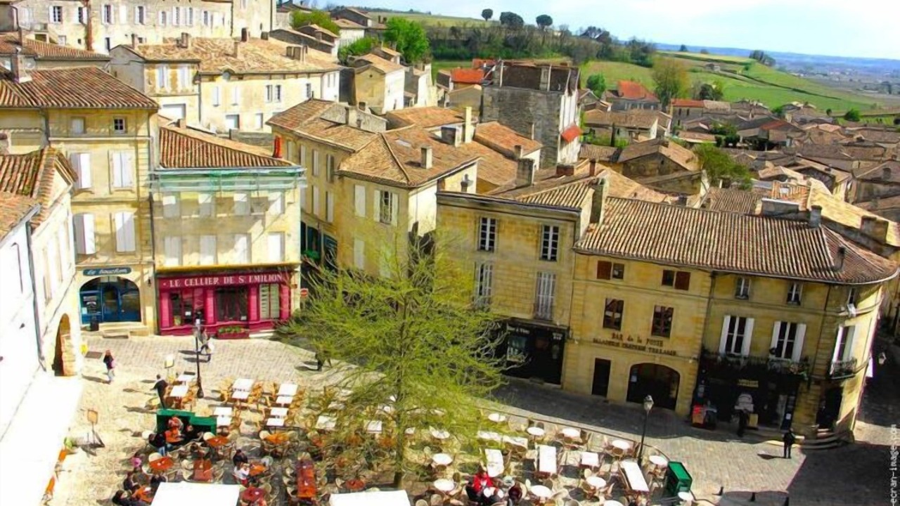 Photo of Others in Salles