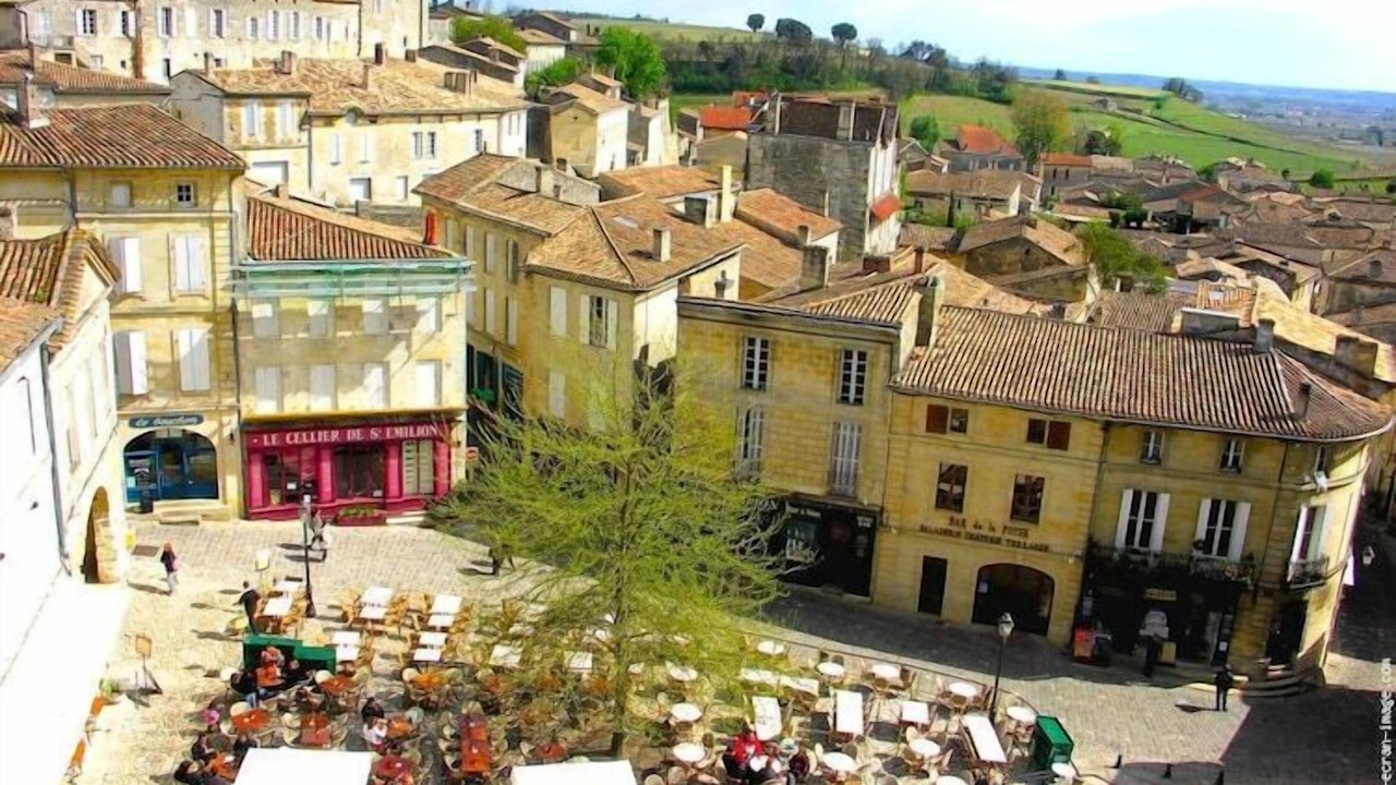 Photo of Others in Salles