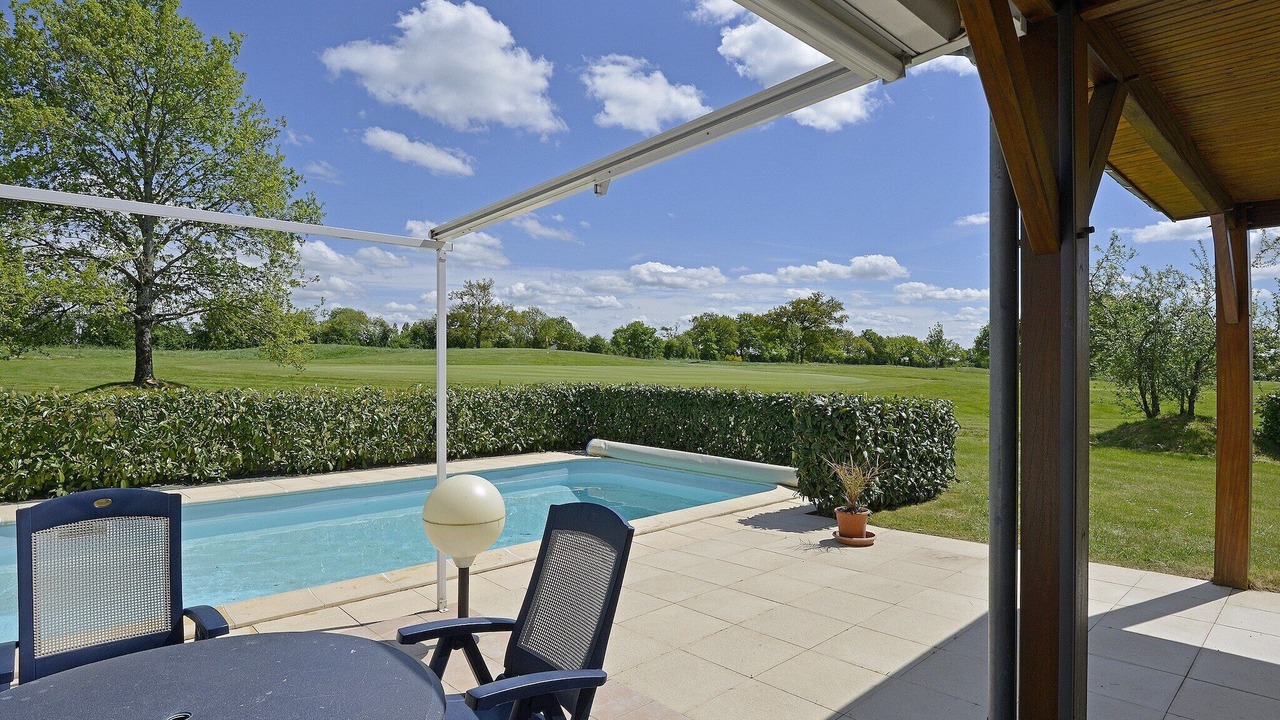 Photo of Outdoor in Vasles