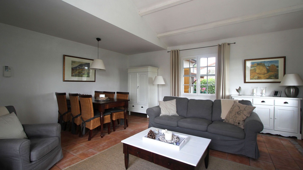 Photo of Livingroom in Vasles