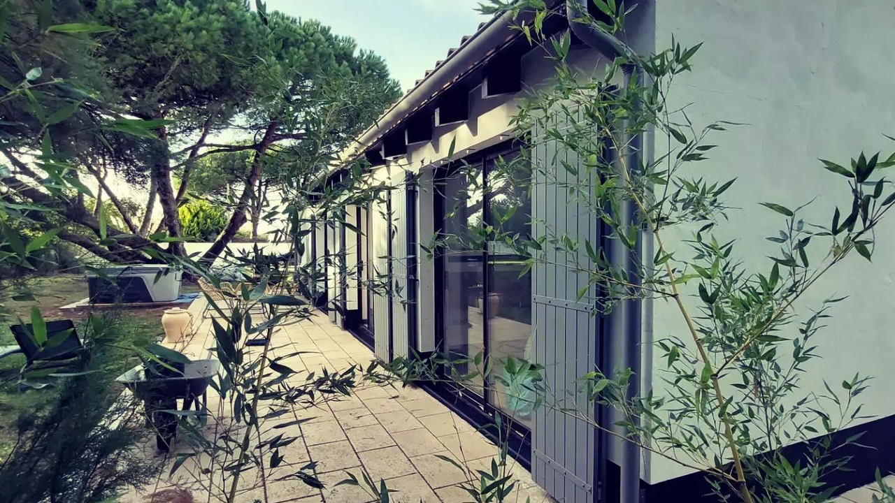 Photo of Patio Balcony in Les Portes-en-Re