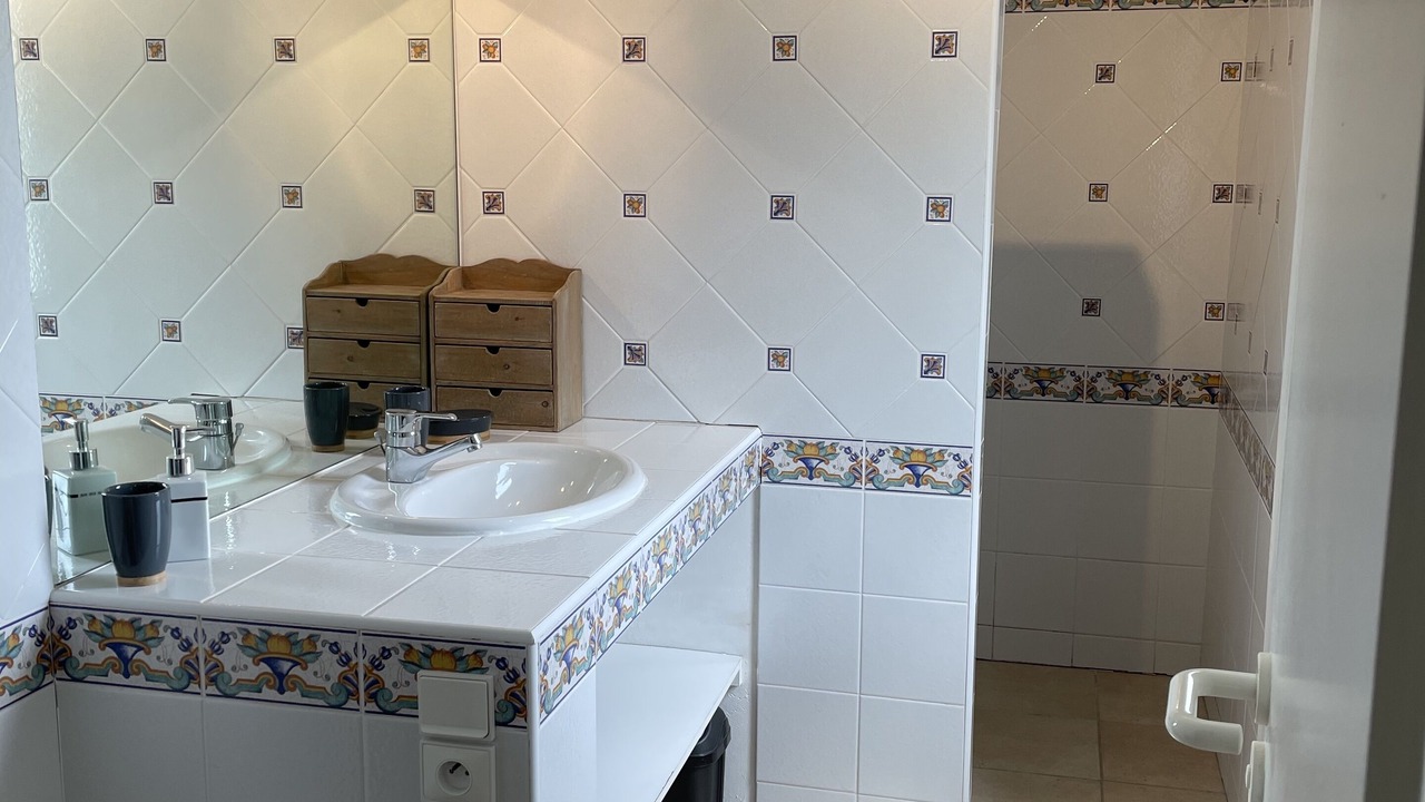 Photo of Bathroom in Le Bois-Plage-en-Re