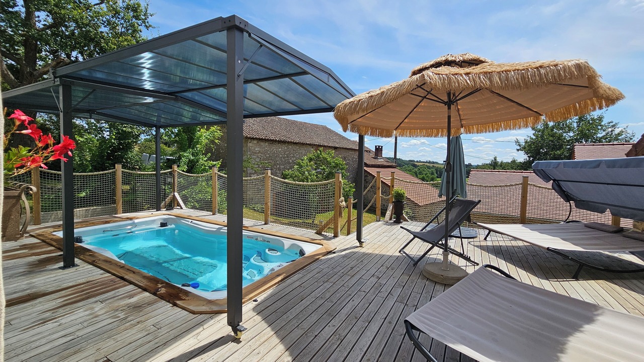 Photo of Outdoor in Saint-Jean-Ligoure