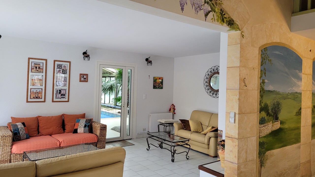 Photo of Livingroom in Cherveix-Cubas