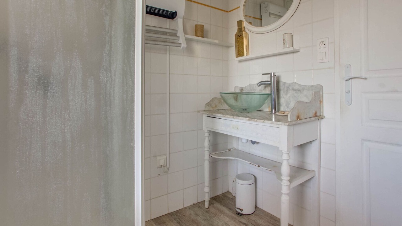 Photo of Bathroom in La Roque-Gageac