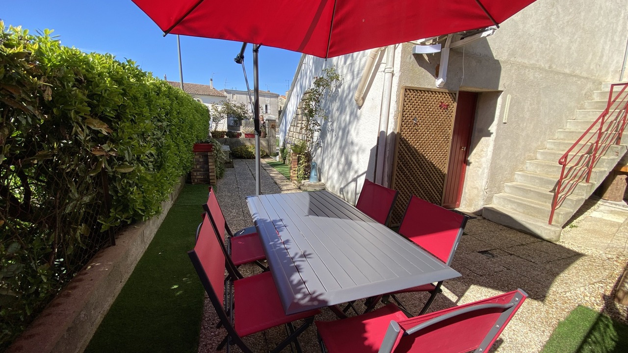 Photo of Outdoor in Coulon
