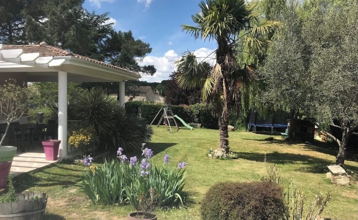 Photo of Outdoor in La Sauve