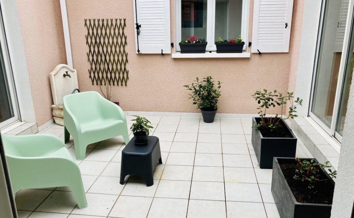 Photo of Patio Balcony in La Sauve