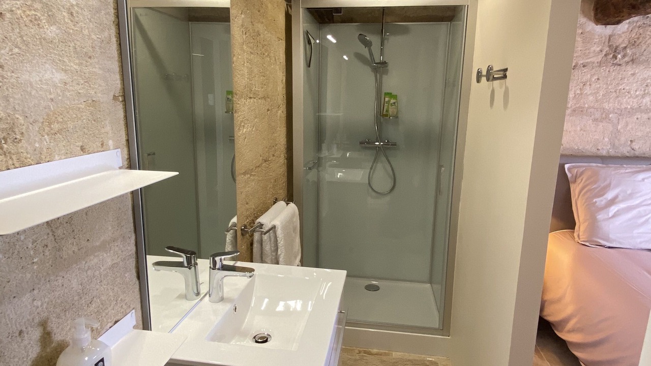Photo of Bathroom in Coutras