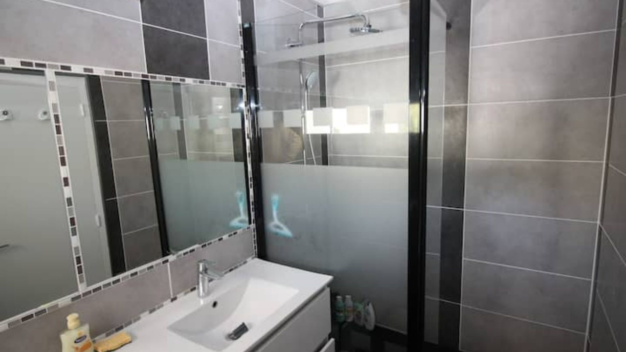 Photo of Bathroom in L'Echardiere