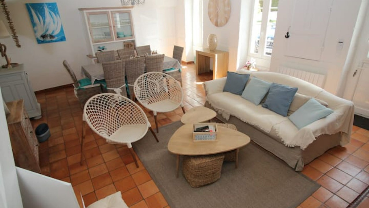 Photo of Livingroom in L'Echardiere