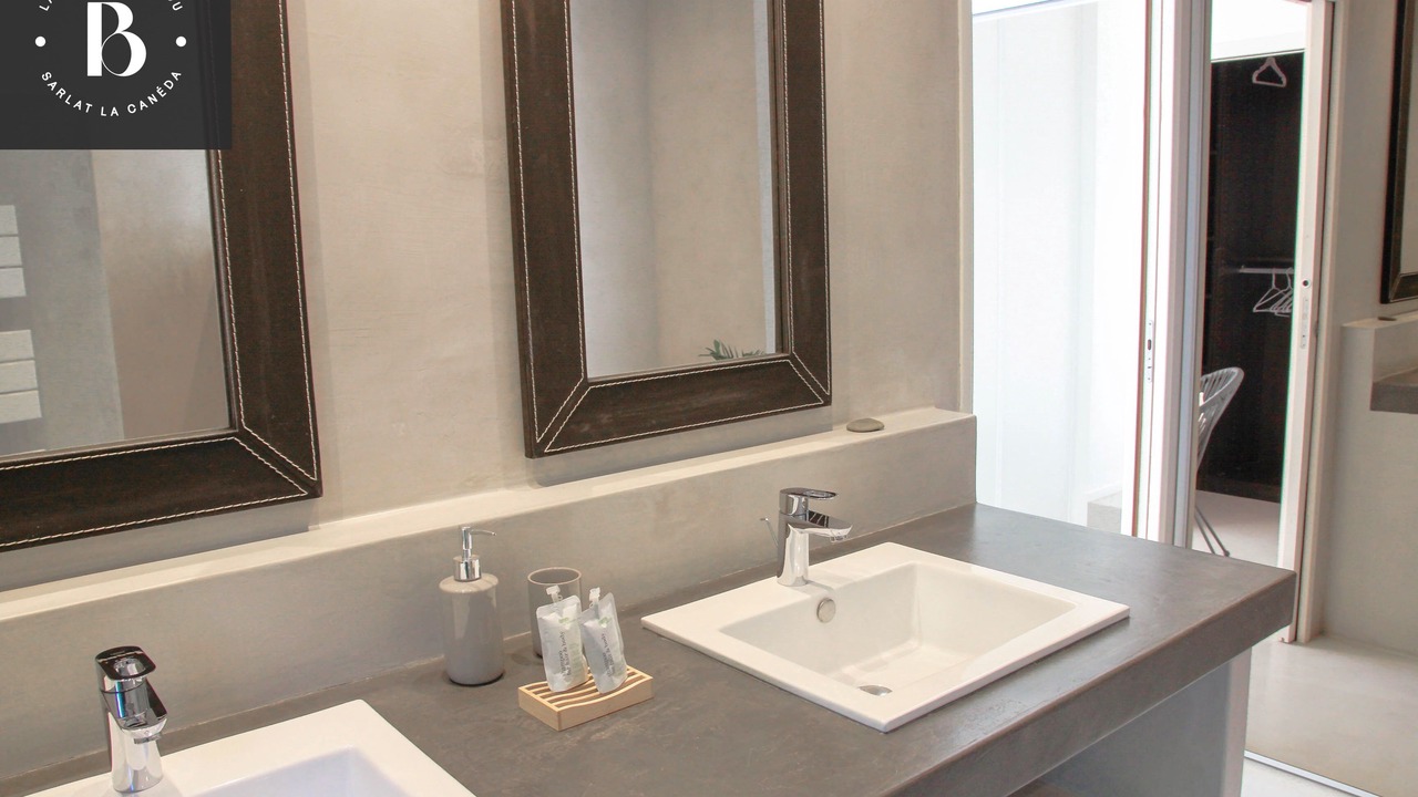 Photo of Bathroom in Sarlat-la-Caneda