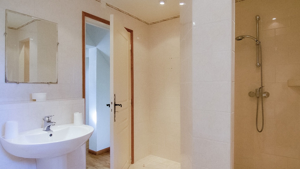 Photo of Bathroom in Bouzic