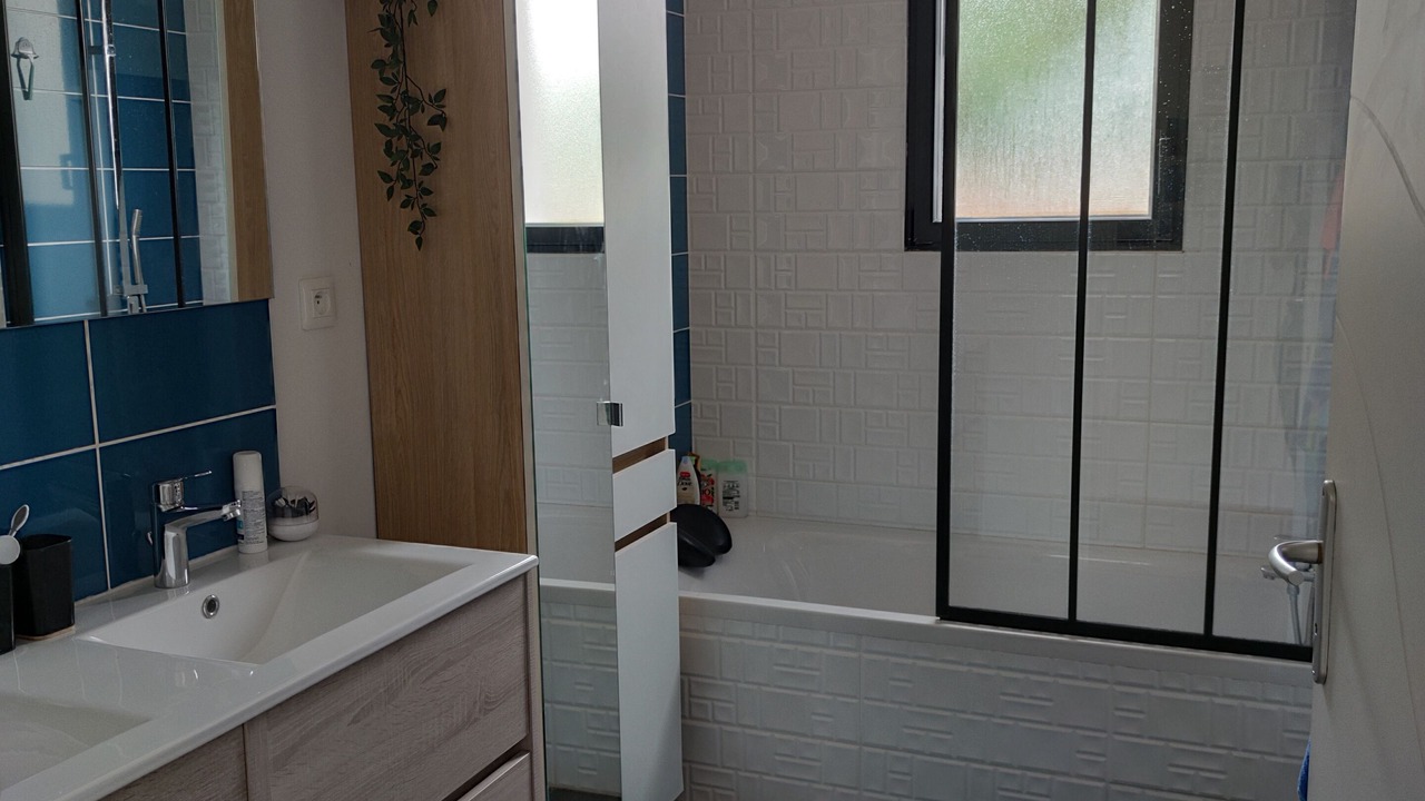 Photo of Bathroom in Biganos