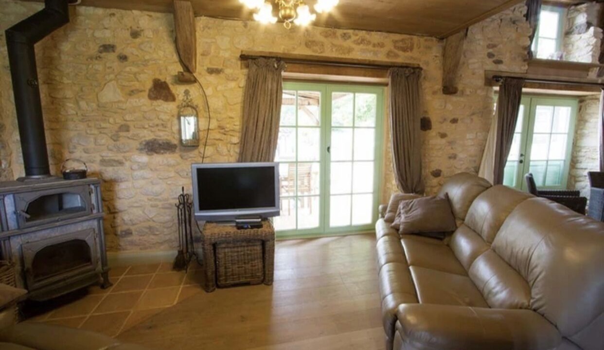 Photo of Livingroom in Saint-Chamassy