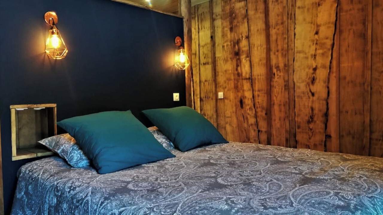 Photo of Bedroom in Saint-Martin-de-Saint-Maixent