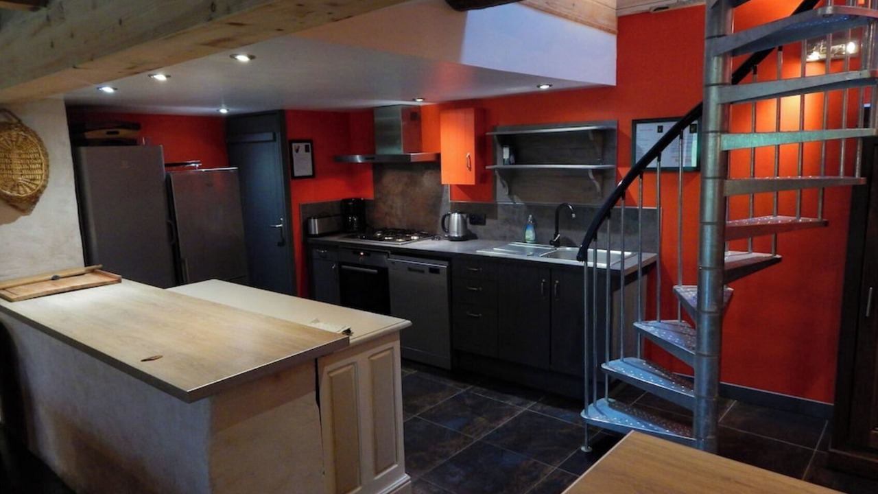 Photo of Kitchen in Saint-Martin-de-Saint-Maixent