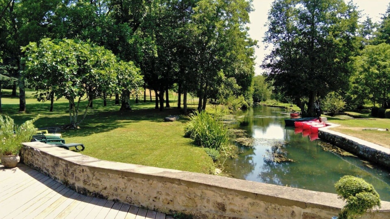 Photo of Outdoor in Saint-Martin-de-Saint-Maixent