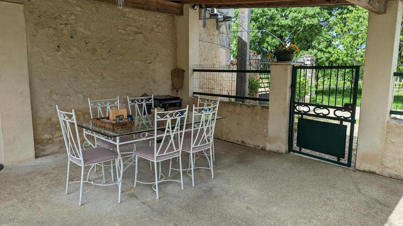 Photo of Outdoor in Saint-Sulpice-de-Cognac