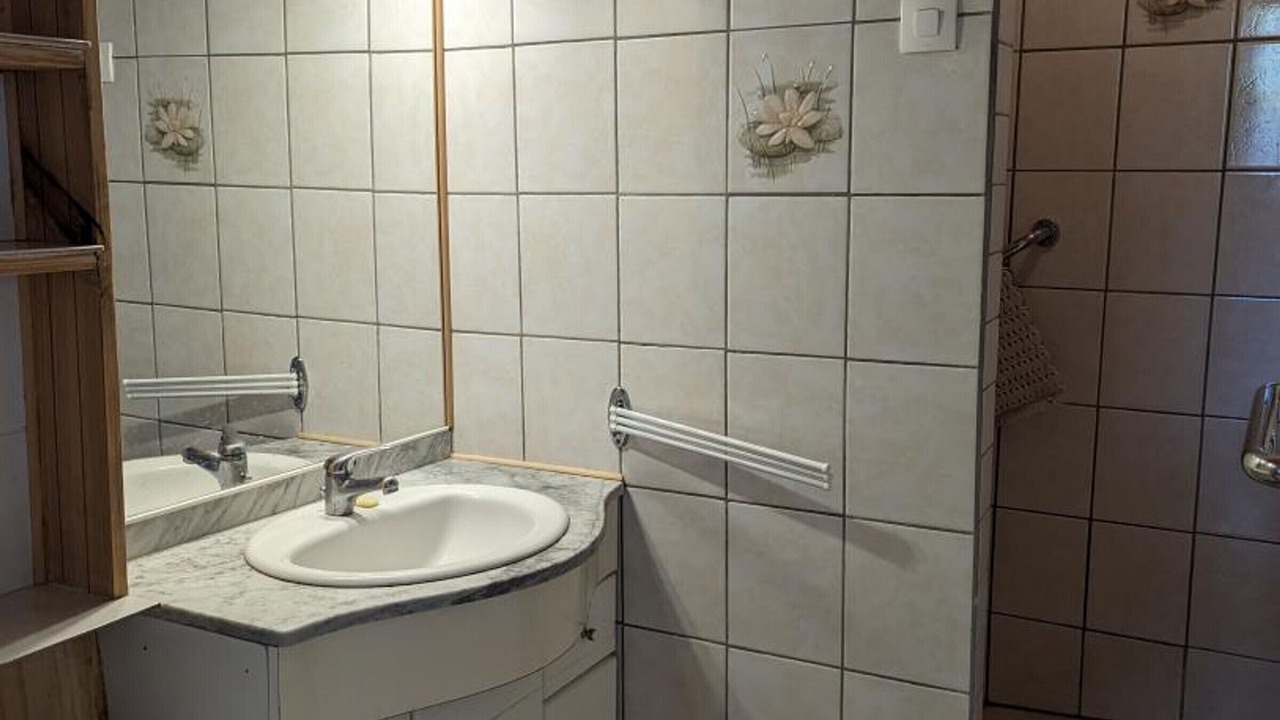 Photo of Bathroom in Saint-Sulpice-de-Cognac