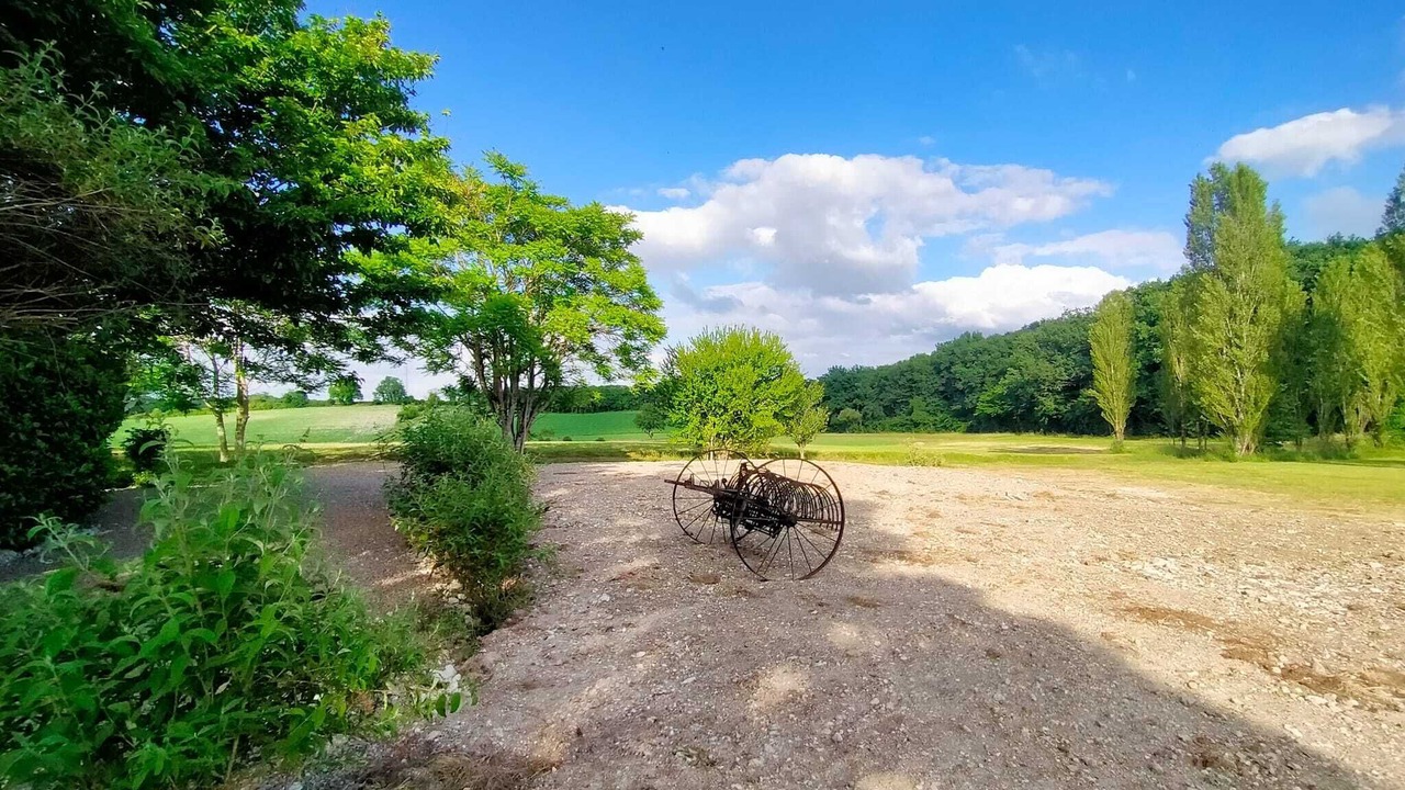 Photo of Outdoor in Bellon