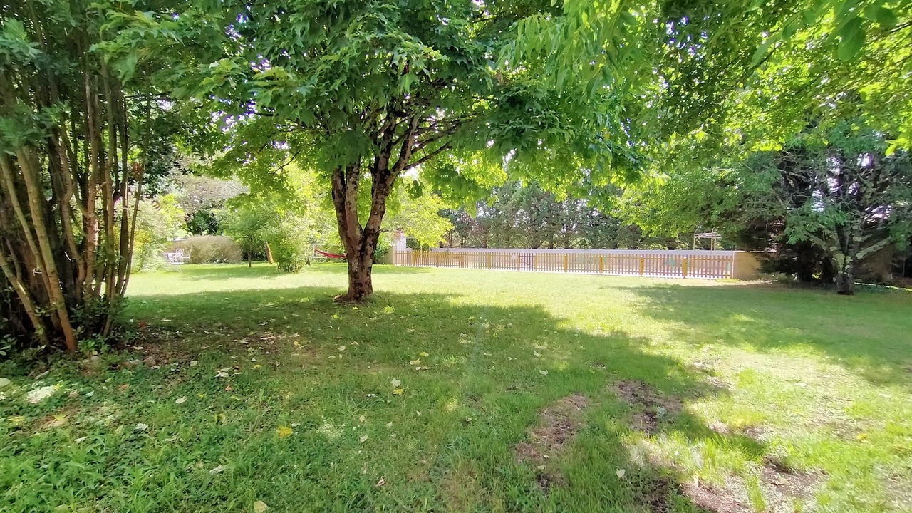 Photo of Outdoor in Bellon