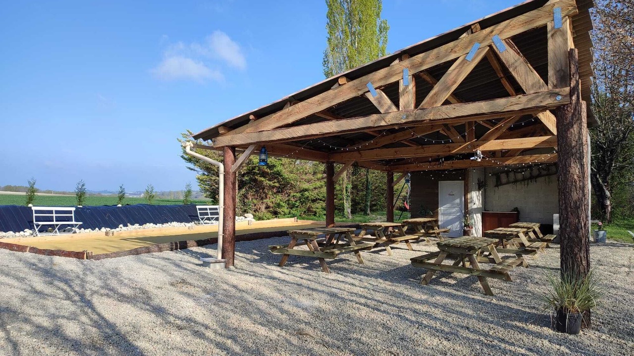 Photo of Outdoor in Bellon
