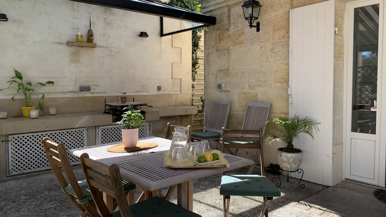 Photo of Outdoor in Ambares-et-Lagrave