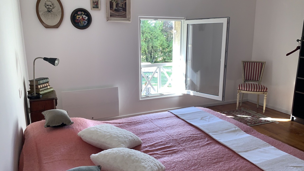 Photo of Bedroom in Ambares-et-Lagrave