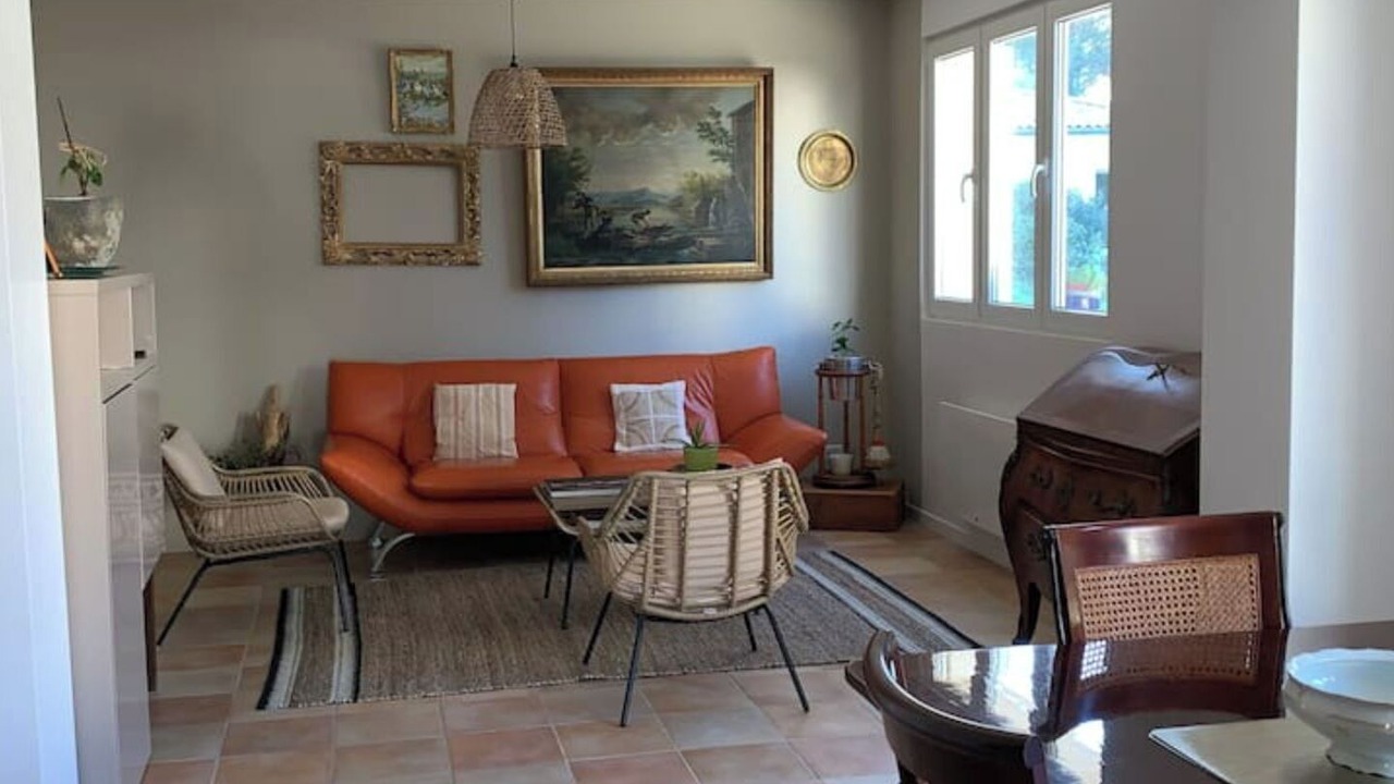 Photo of Livingroom in Ambares-et-Lagrave