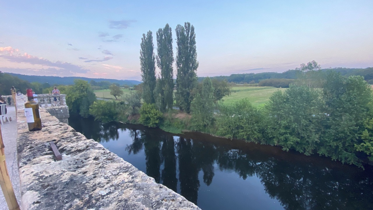 Photo of Others in Valojoulx