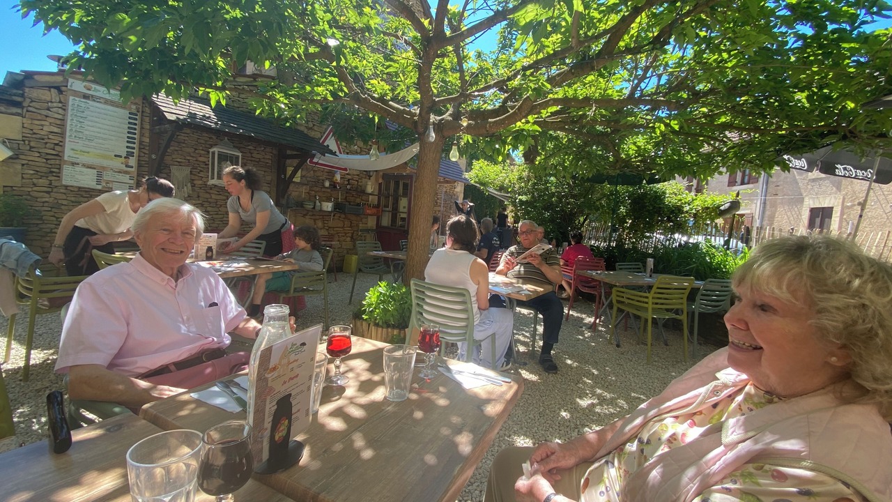 Photo of Others in Valojoulx