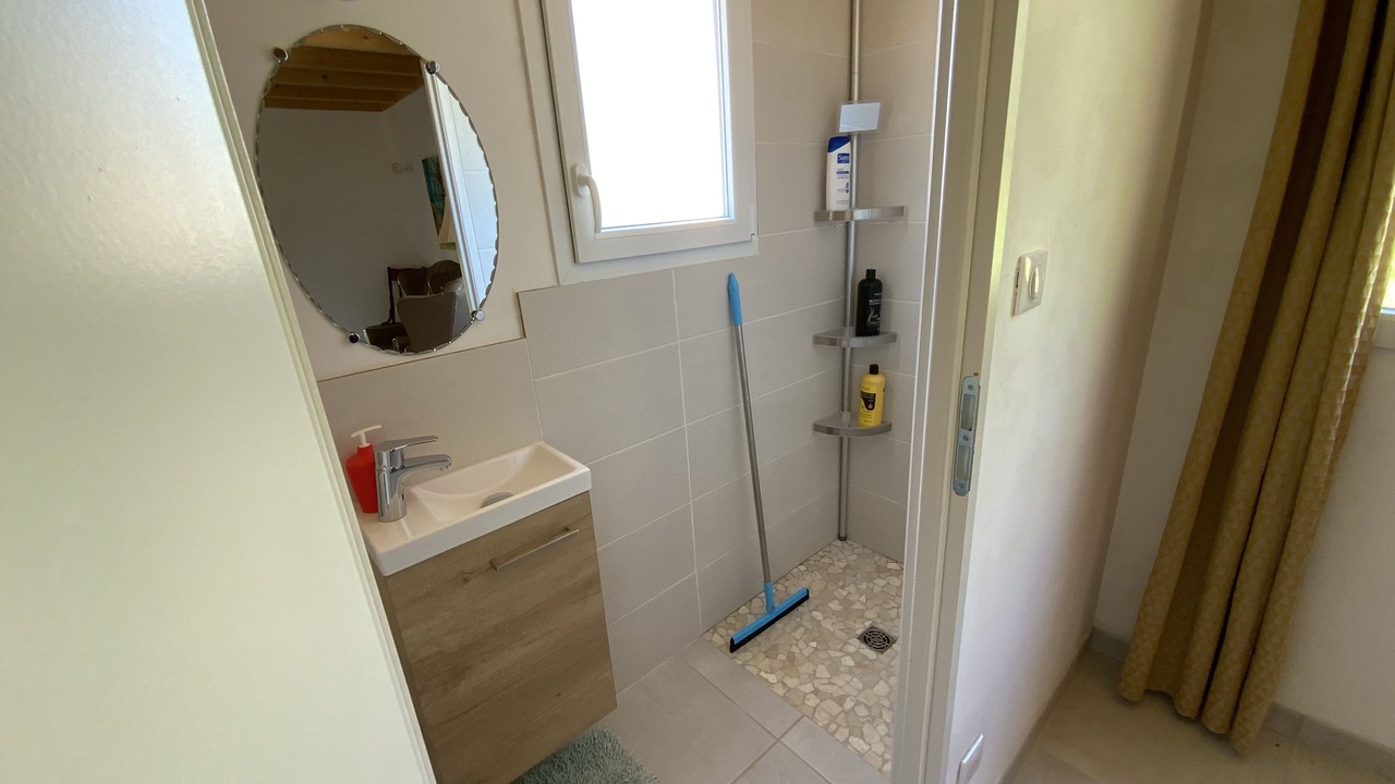 Photo of Bedroom in Valojoulx