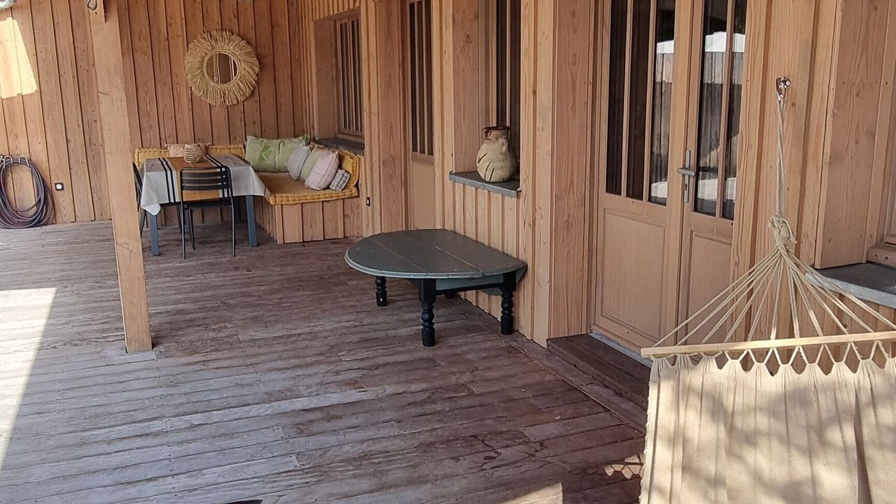 Photo of Patio Balcony in Saint-Julien-en-Born