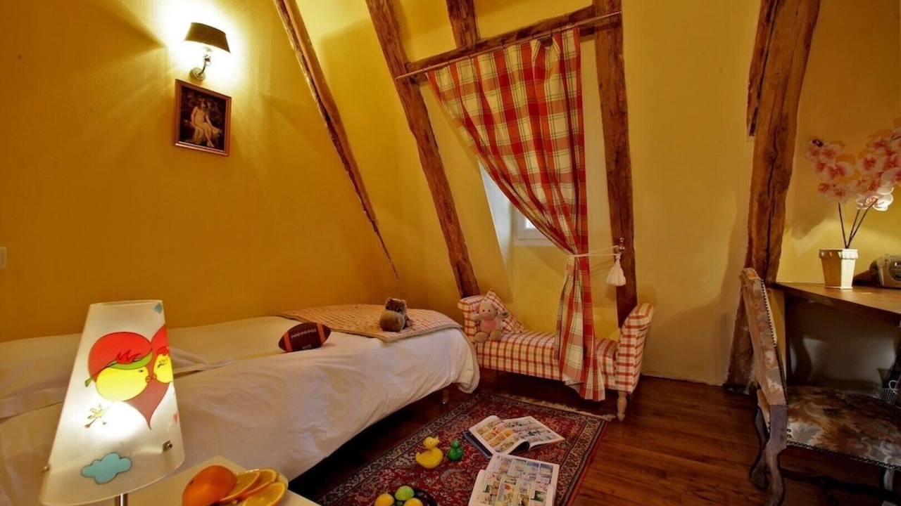 Photo of Bedroom in Saint-Julien-de-Lampon