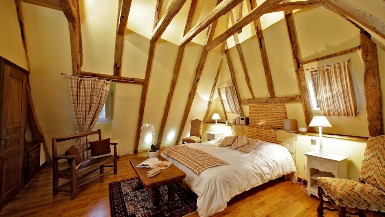 Photo of Bedroom in Saint-Julien-de-Lampon