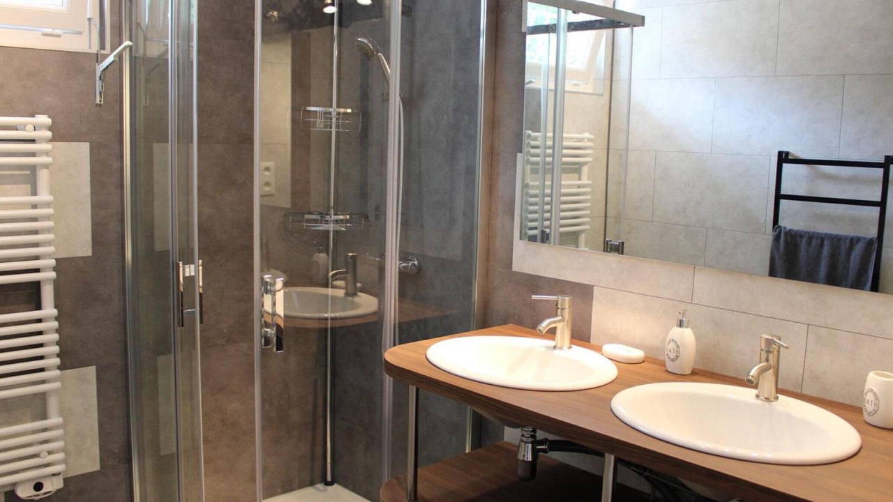 Photo of Bathroom in Oriolles