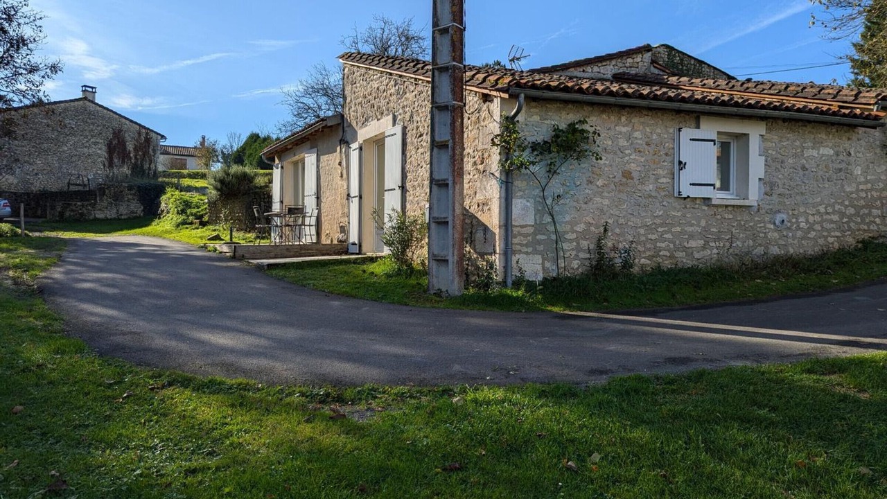 Photo of Outdoor in Torsac