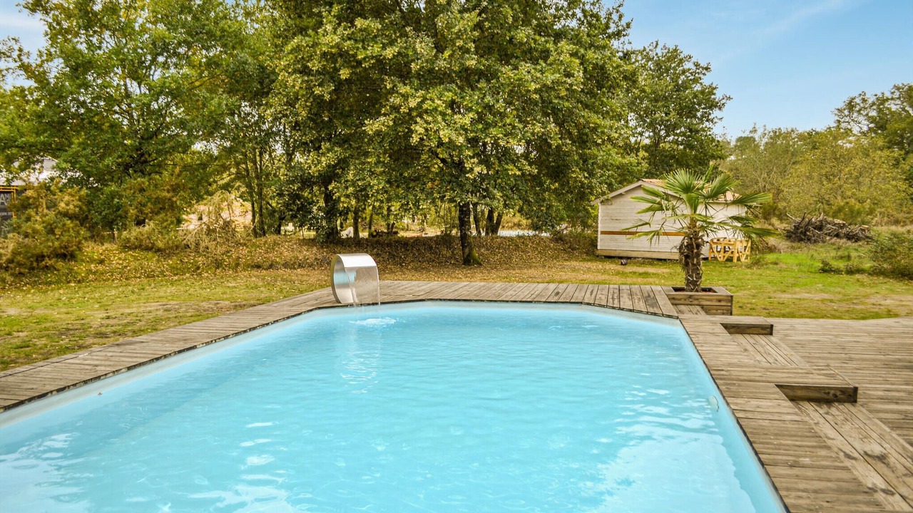 Photo of Outdoor in Garein