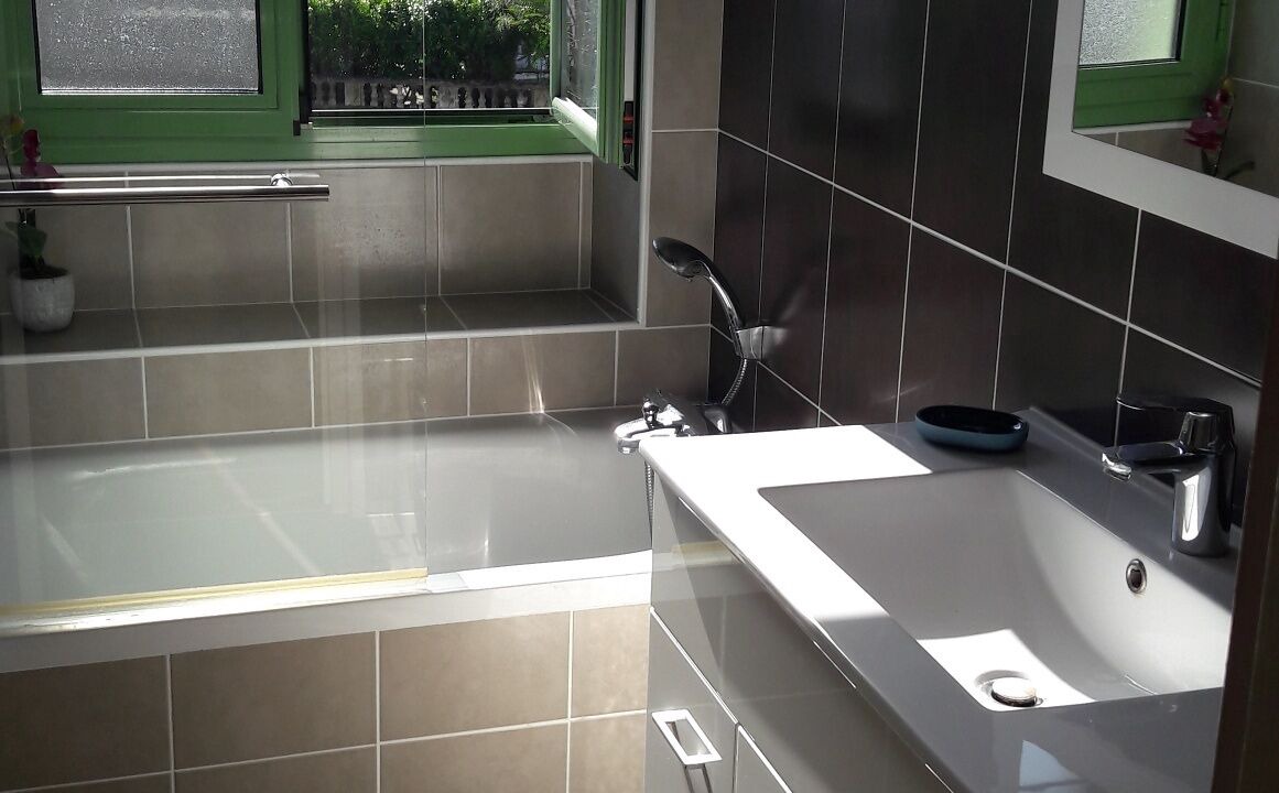 Photo of Bathroom in Brantome-en-Perigord
