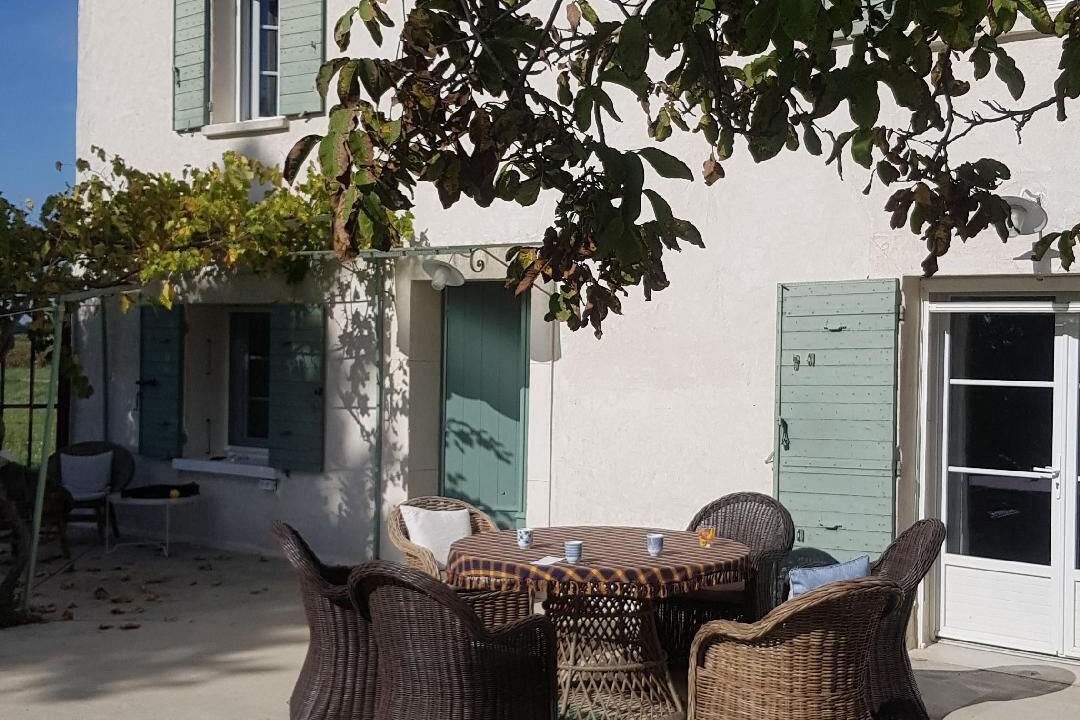 Photo of Outdoor in Violes