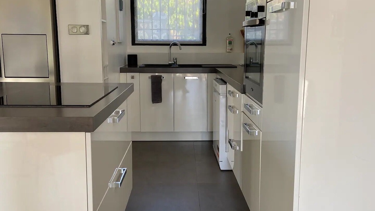 Photo of Kitchen in Morieres-les-Avignon
