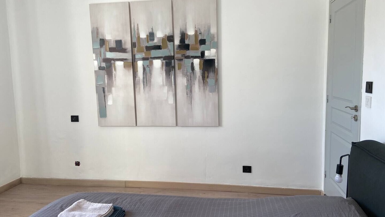 Photo of Bedroom in Morieres-les-Avignon