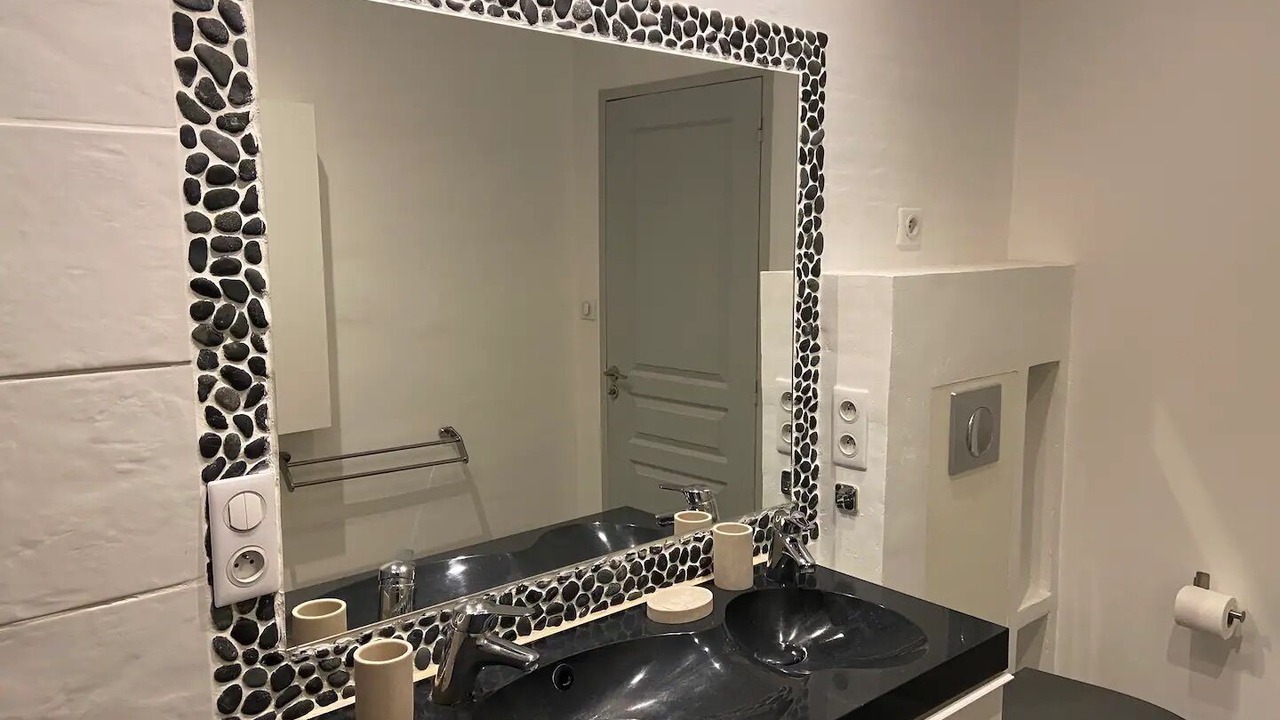 Photo of Bathroom in Morieres-les-Avignon