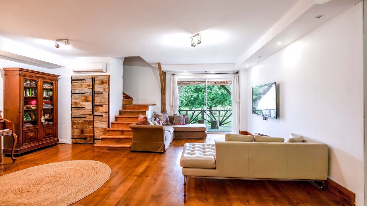 Photo of Livingroom in Cendrieux