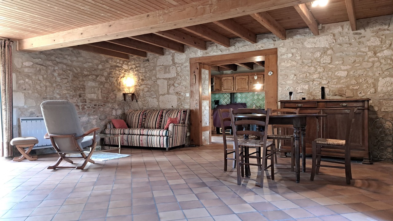 Photo of Livingroom in Quinsac
